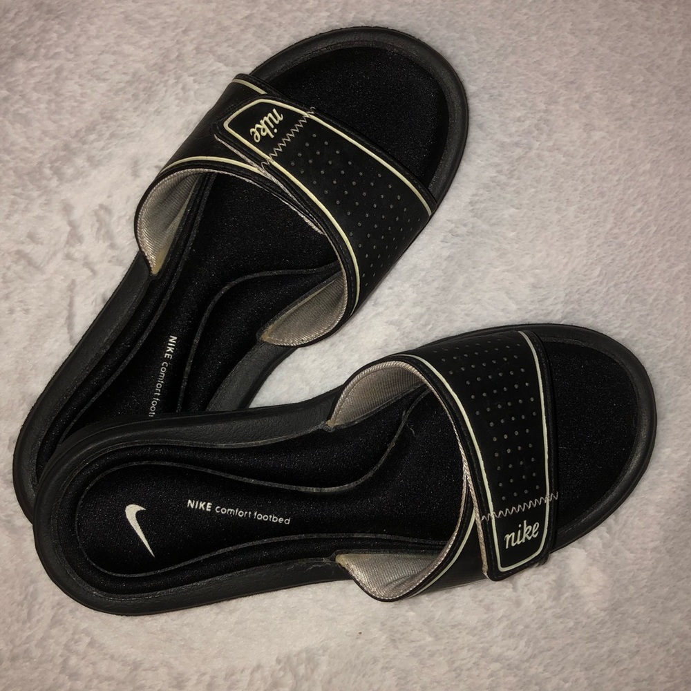 Black Nike Slides with comfort footbed